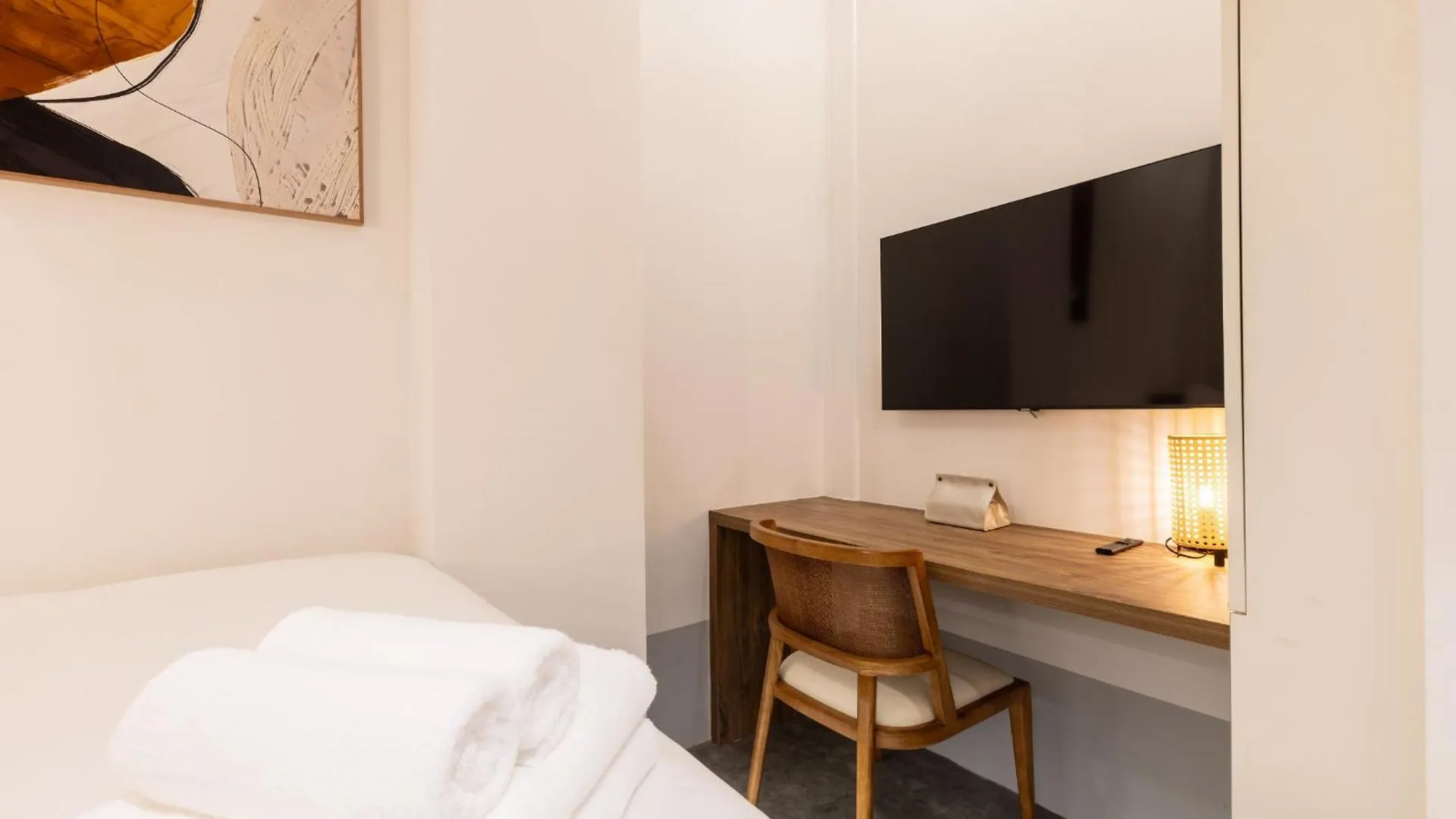 Heritage Collection On Victoria - Mobile App Check-In Singapore 3*,  Singapore