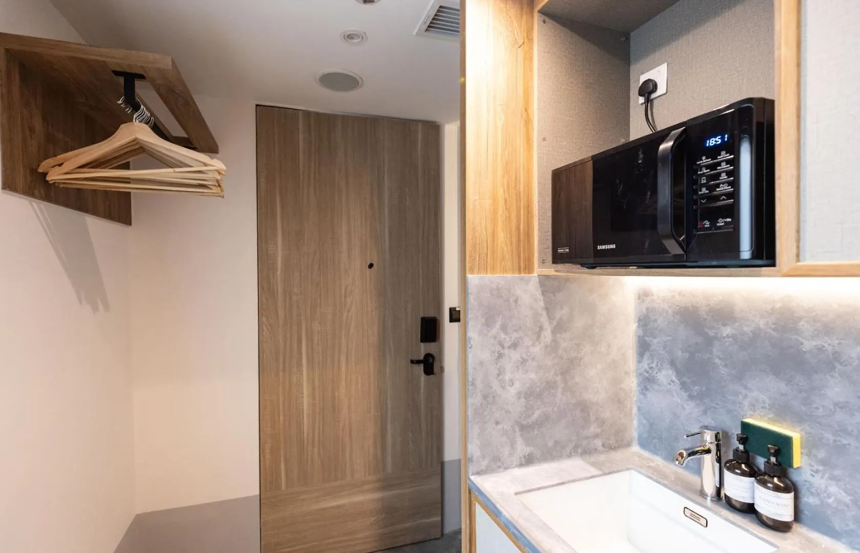 Heritage Collection On Victoria - Mobile App Check-In Singapore Hotel